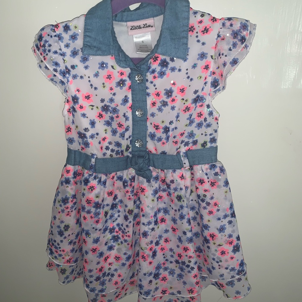 Cute floral dress . Size 5